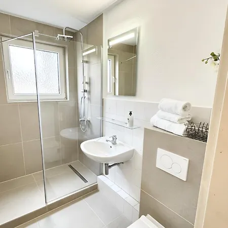 Appartement Work & Travel Fuer 4 Personen