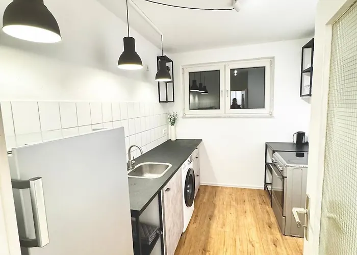 Work & Travel Fuer 4 Personen * Kassel